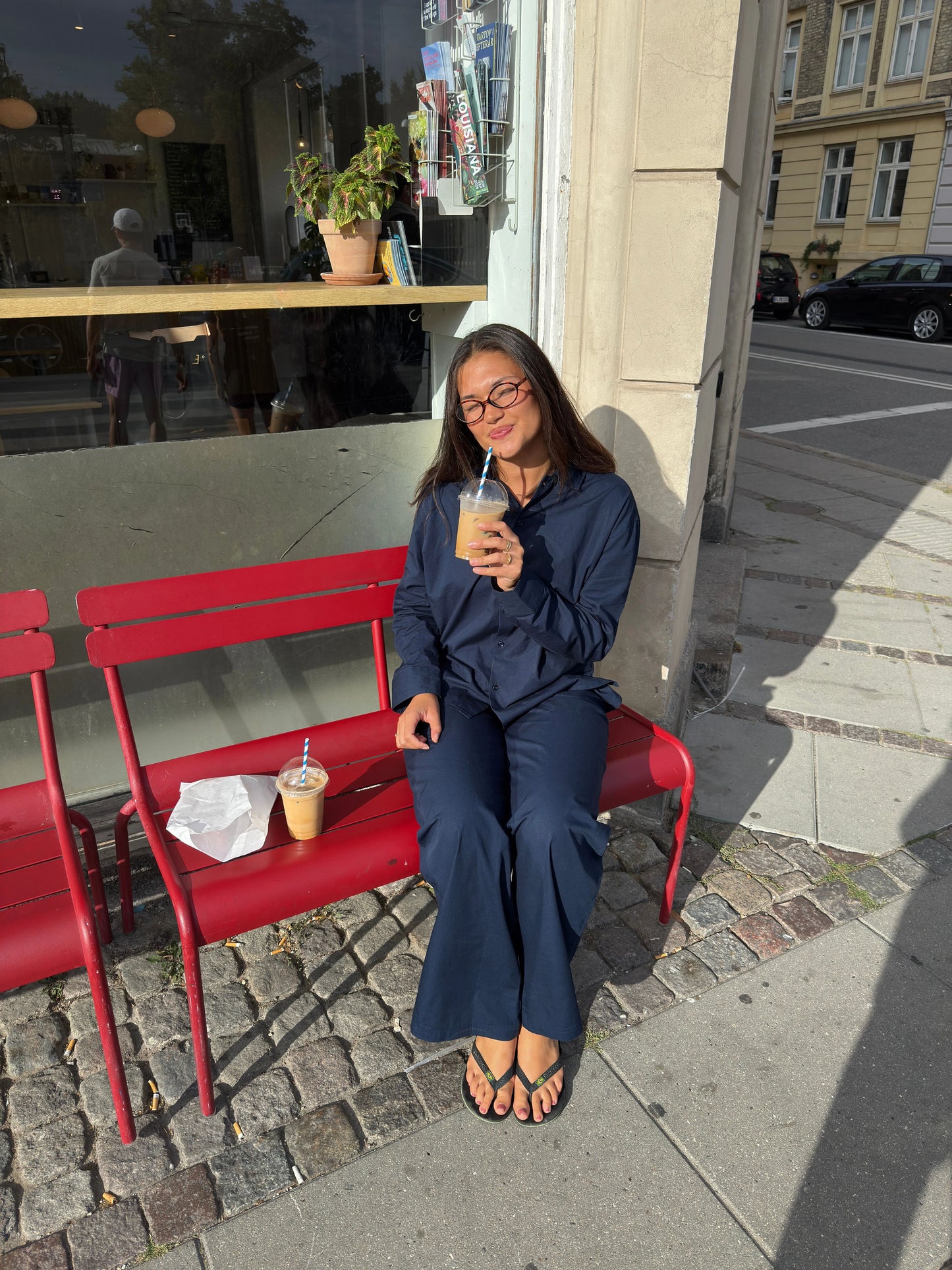 Katja is 170 cm tall and wears size M. | navy