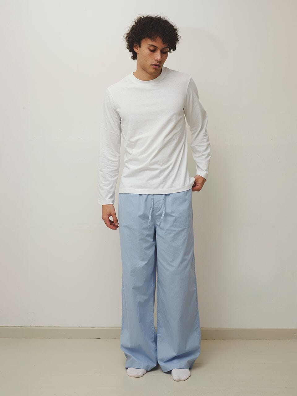 Martei is 188 cm tall and wears size L. | white