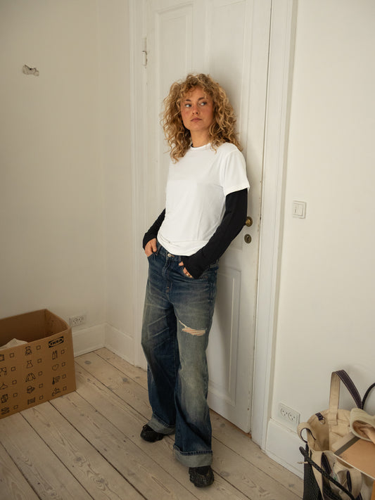 Cecilie is 168 cm tall and wears size S. 