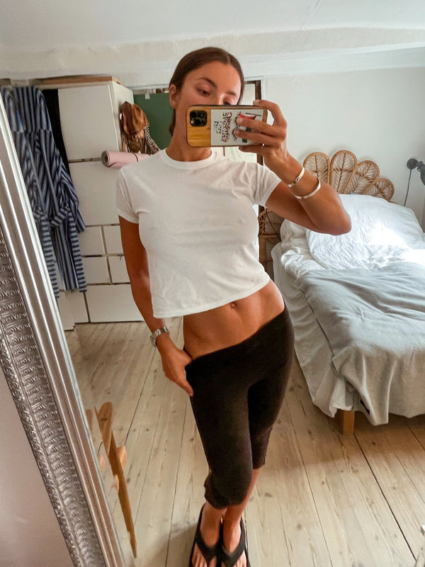 Sofie is 165 cm tall and wears size XXS. | white