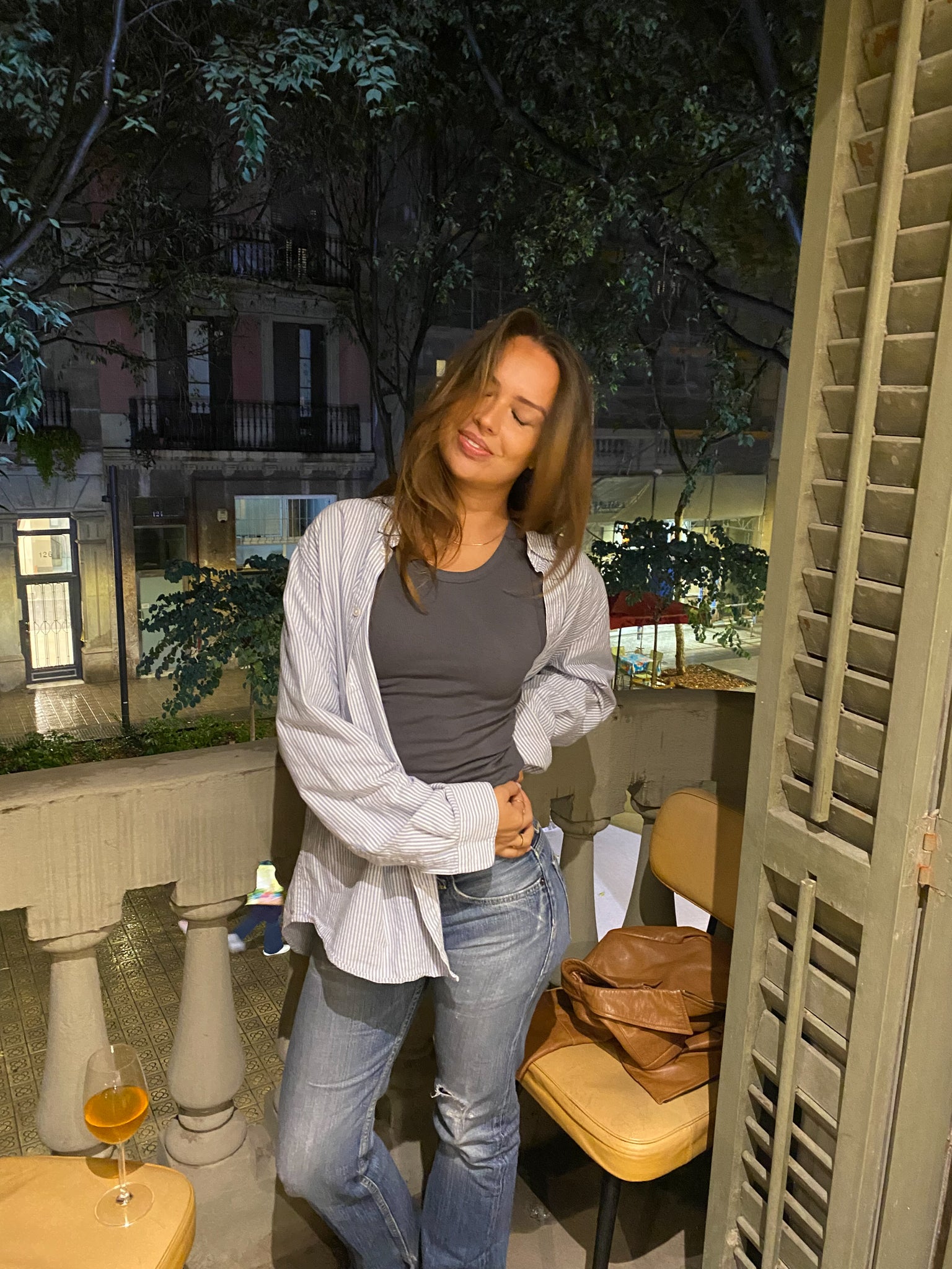 Nadia is 170 cm tall and wears size M. | dark grey