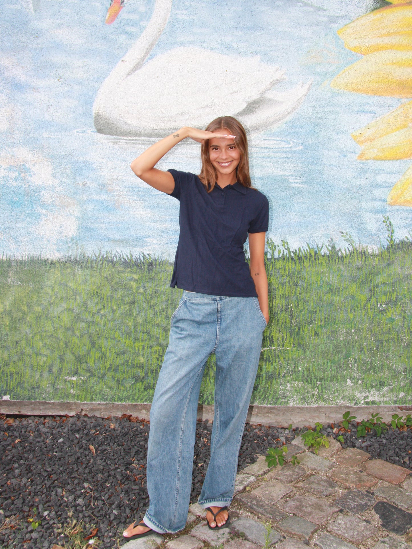 Sarah is 178 cm tall and wears size M. | dark blue